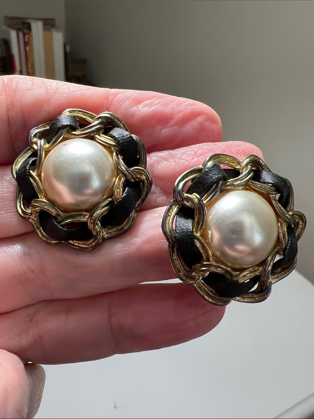Glamorous Golden & Black Faux Pearl Chain Detail Earrings - Vintage